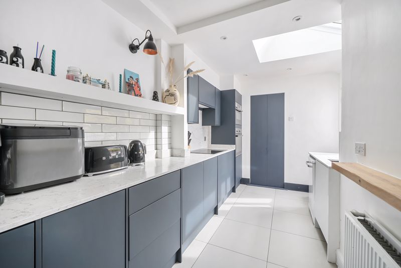 Kitchen- click for photo gallery